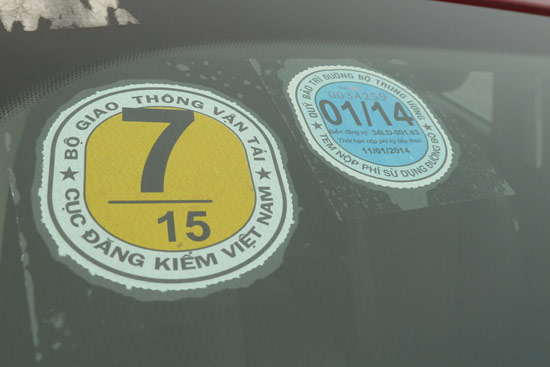 CHƯA ĐẾN HẠN ĐĂNG KIỂM, NỘP PHÍ ĐƯỜNG BỘ THẾ NÀO ?