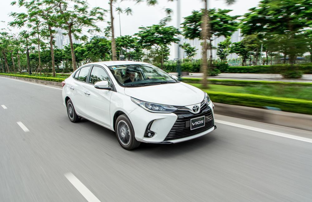 Đi tìm ‘ông vua’ về tiết kiệm chi phí phân khúc sedan hạng B