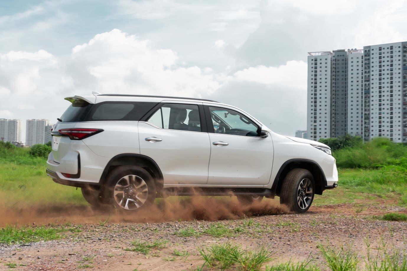 Lý giải sức hút mạnh mẽ của Toyota Fortuner 2021