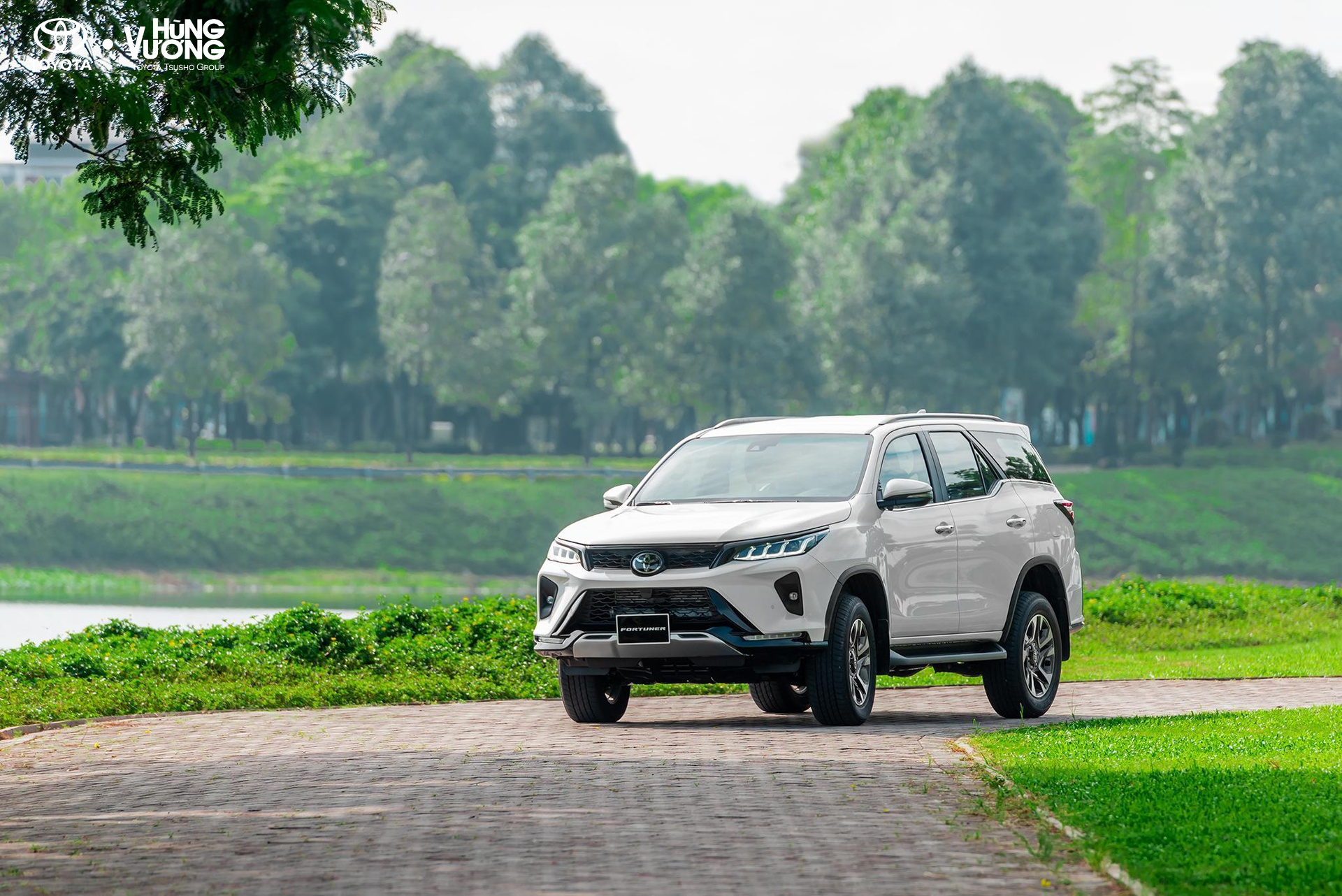 Sự khác biệt của Toyota Fortuner Legender