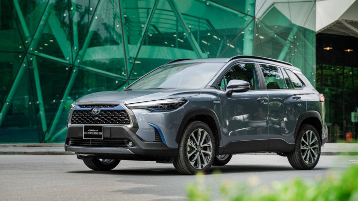 Những câu hỏi về pin hybrid trên xe Toyota Corolla Cross