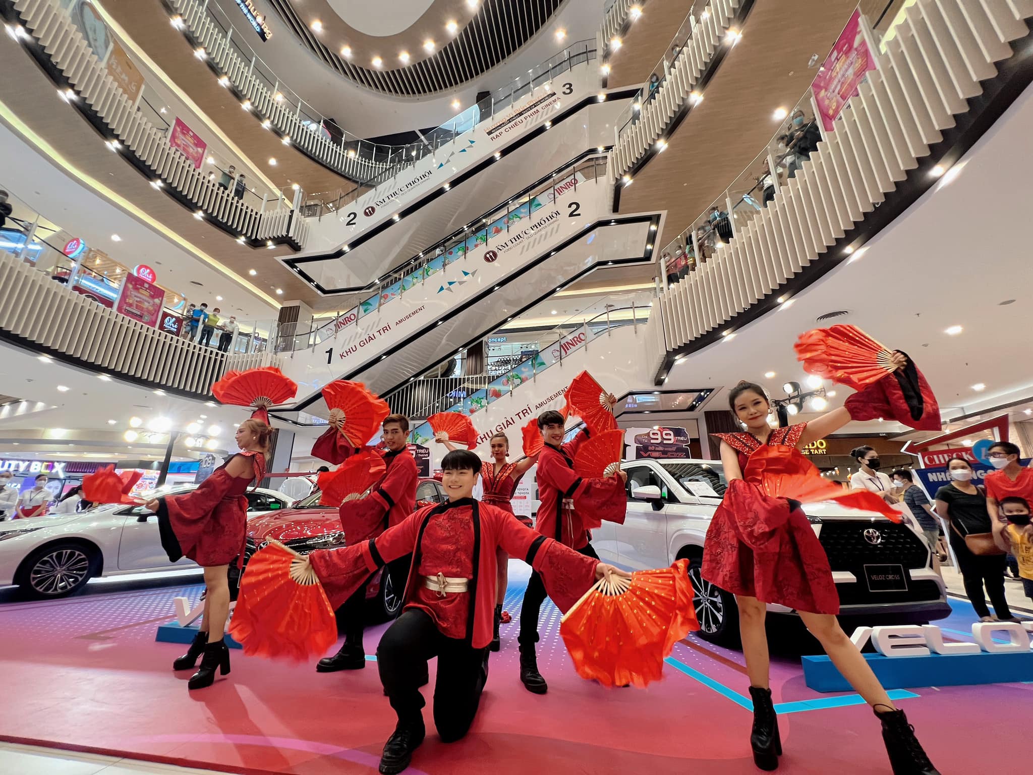 EVENT - BẬT HỨNG KHỞI CÙNG TOYOTA