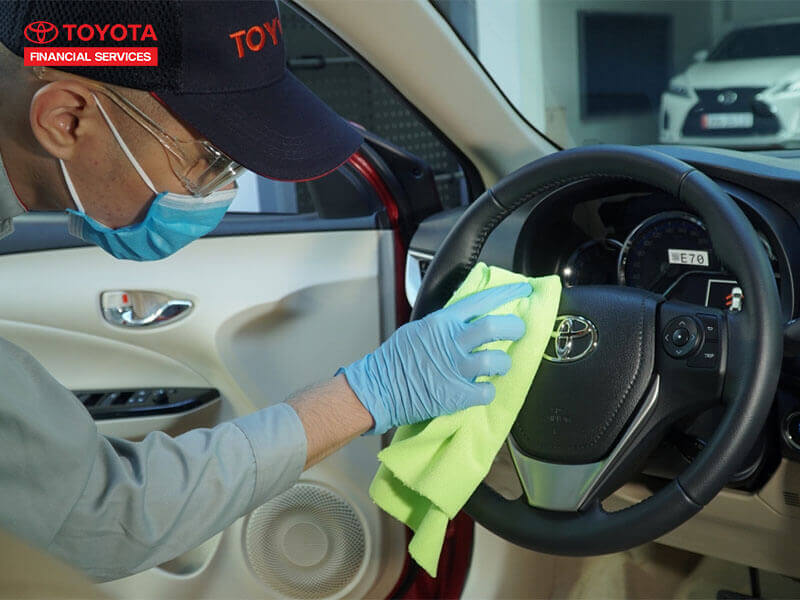 Chia sẻ 7 mẹo làm sạch ô tô tại nhà cực kỳ đơn giản