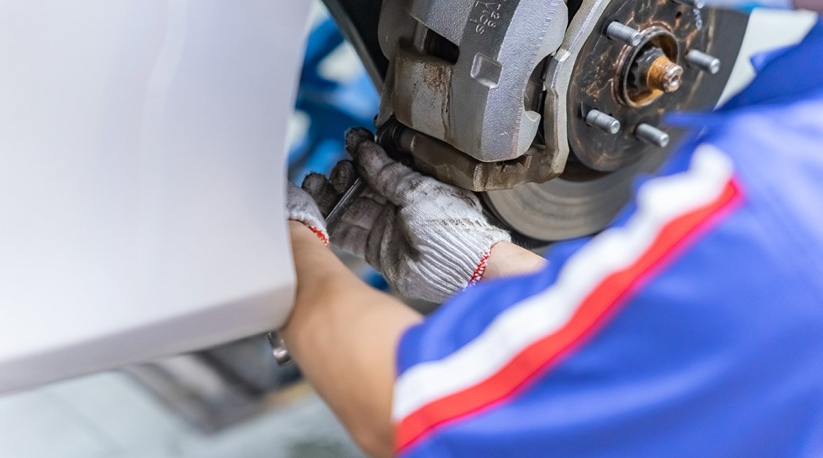 Những điều cần biết về bảo dưỡng hệ thống phanh ô tô